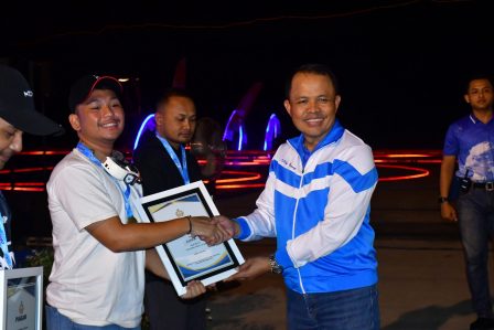 Danpuspenerbal Serahkan Hadiah Kejuaraan Drone Race Kasal Cup tahun&nbsp;2024.
