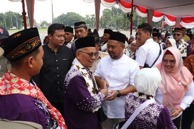 Bupati Fandi Akhmad Yani Lepas Rombongan Jamaah Haji Kabupaten Gresik Tahun&nbsp;2024