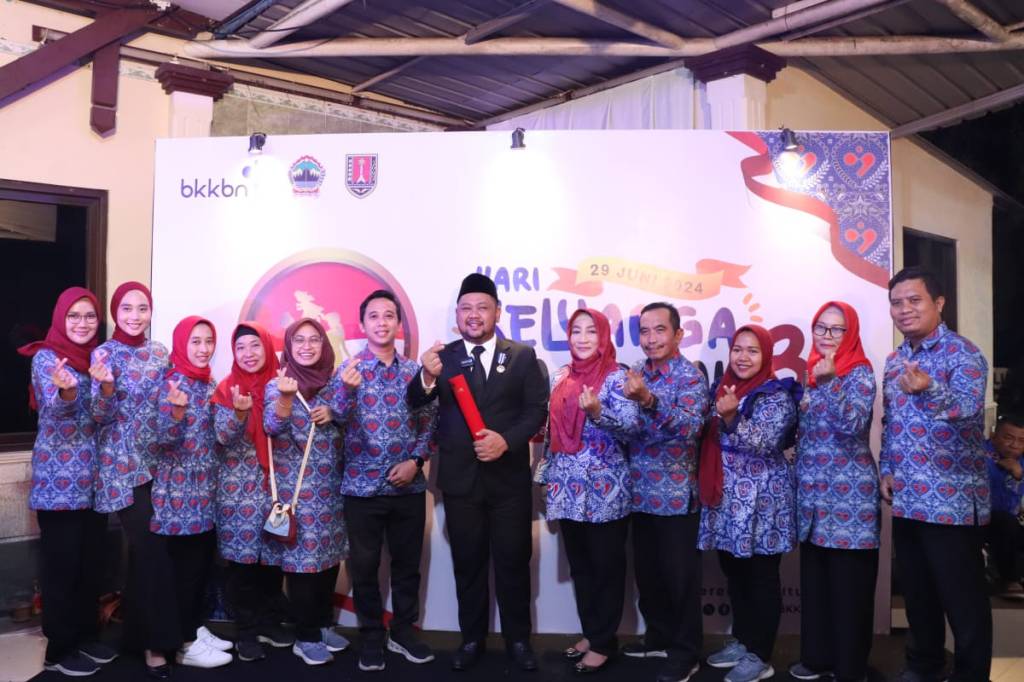 Serius Tangani Stunting Dan Peduli Keluarga Berencana, Pemkab Gresik Kembali Terima Penghargaan Manggala Karya&nbsp;Kencana