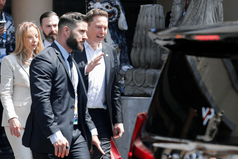 Tesla keberatan dengan pembayaran $ 5,6 miliar untuk pengacara yang membatalkan gaji Musk